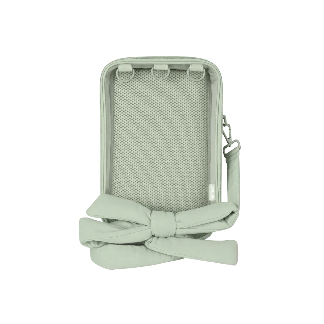 The Collectors Kindle Backpack - Image 4